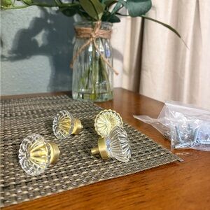Crystal Cabinet Knobs — 4 Pack — Brushed Gold Vintage Flower Glass Drawer Pulls
